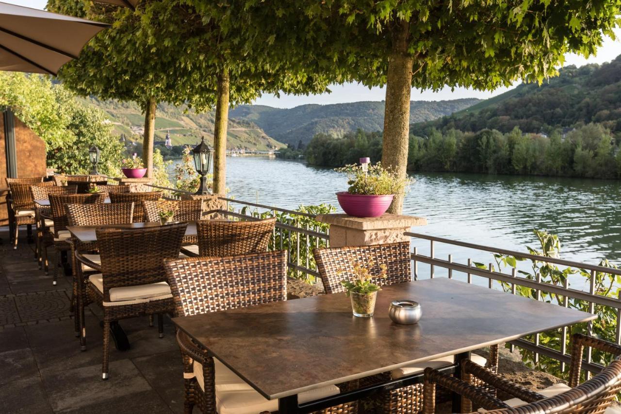 Hotel Garni "Cafe Im Hamm" Zell an der Mosel Exterior photo