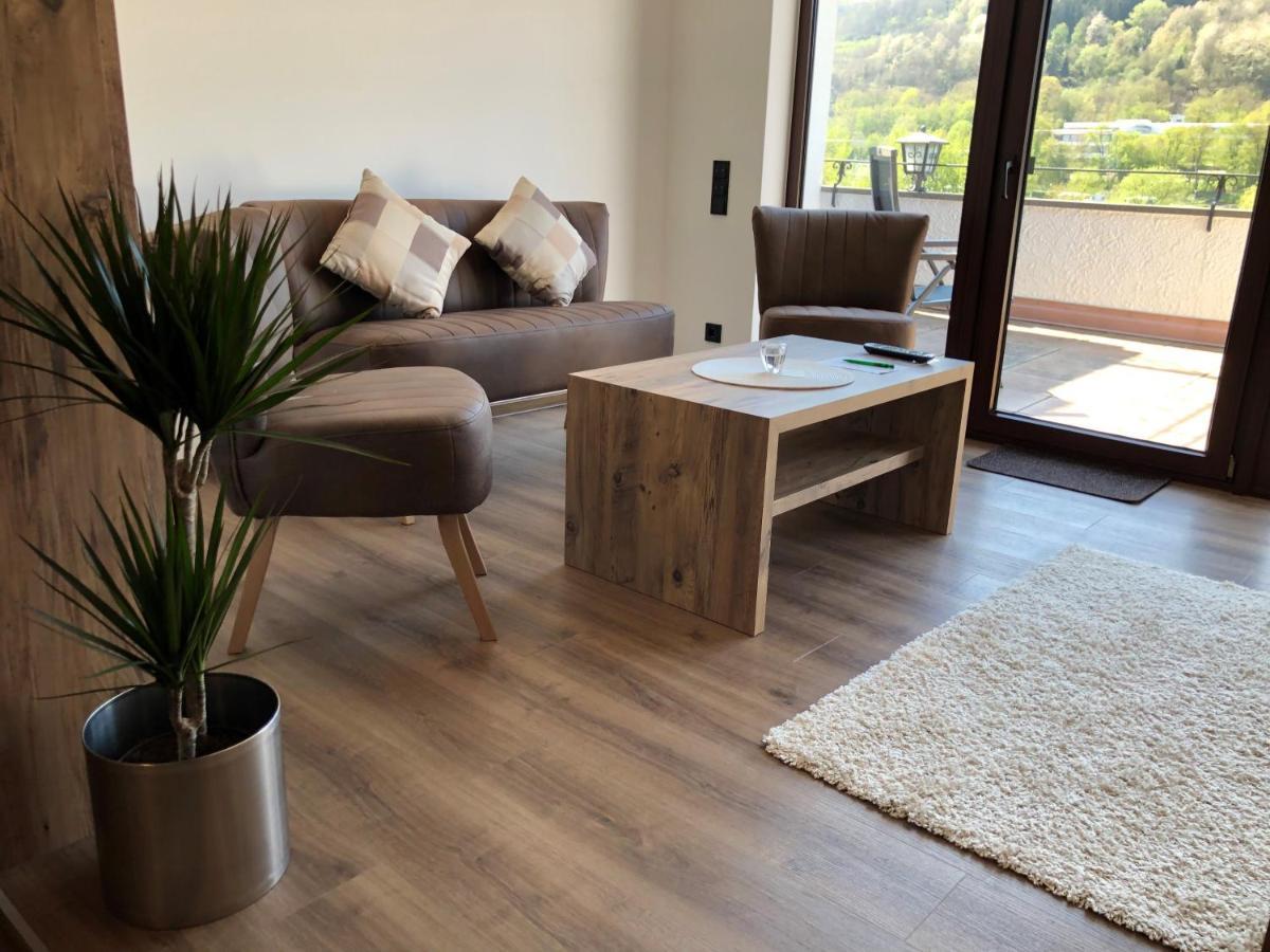 Hotel Garni "Cafe Im Hamm" Zell an der Mosel Exterior photo